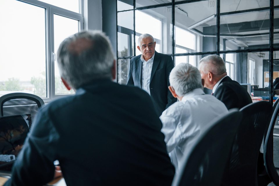 aged-team-of-elderly-businessman-architects-have-a-2021-08-28-22-30-31-utc.jpg aged-team-of-elderly-businessman-architects-have-a-2021-08-28-22-30-31-utc.jpg