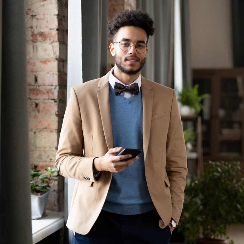 businessman-with-mobile-phone-2021-09-24-03-19-07-utc.jpg businessman-with-mobile-phone-2021-09-24-03-19-07-utc.jpg
